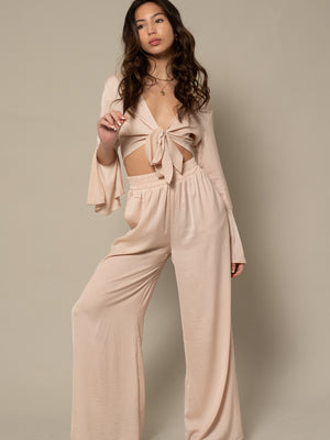 
            
                Load image into Gallery viewer, ANGELINA - ELASTICATED WIDE LEG PANTS IN BEIGE
            
        