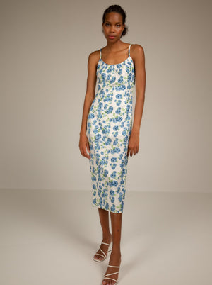 
            
                Load image into Gallery viewer, FIONA - BLUE FLORAL MAXI DRESS WITH SIDE SLIT
            
        