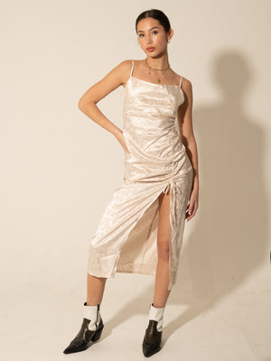 
            
                Load image into Gallery viewer, FLEUR - MAXI DRESS WITH SIDE SPLIT IN BEIGE
            
        