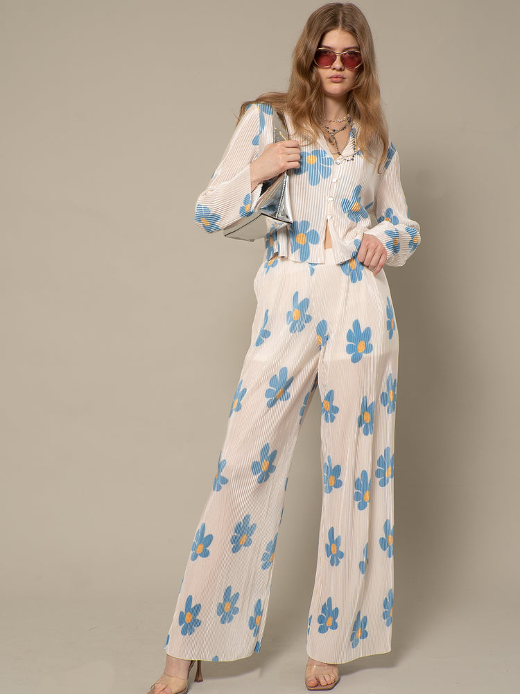 JAZZY - RELAXED PANTS WITH ELASTIC WAIST IN WHITE AND BLUE FLOWER PRINT